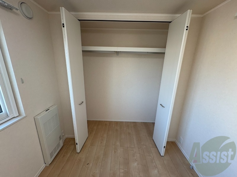 収納　洋室にはクローゼットがあるのですっきり片付きそうです。