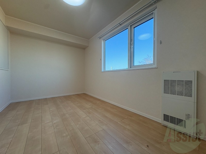 その他部屋・スペース　寝室です。部屋をどう使うかはあなた次第です！