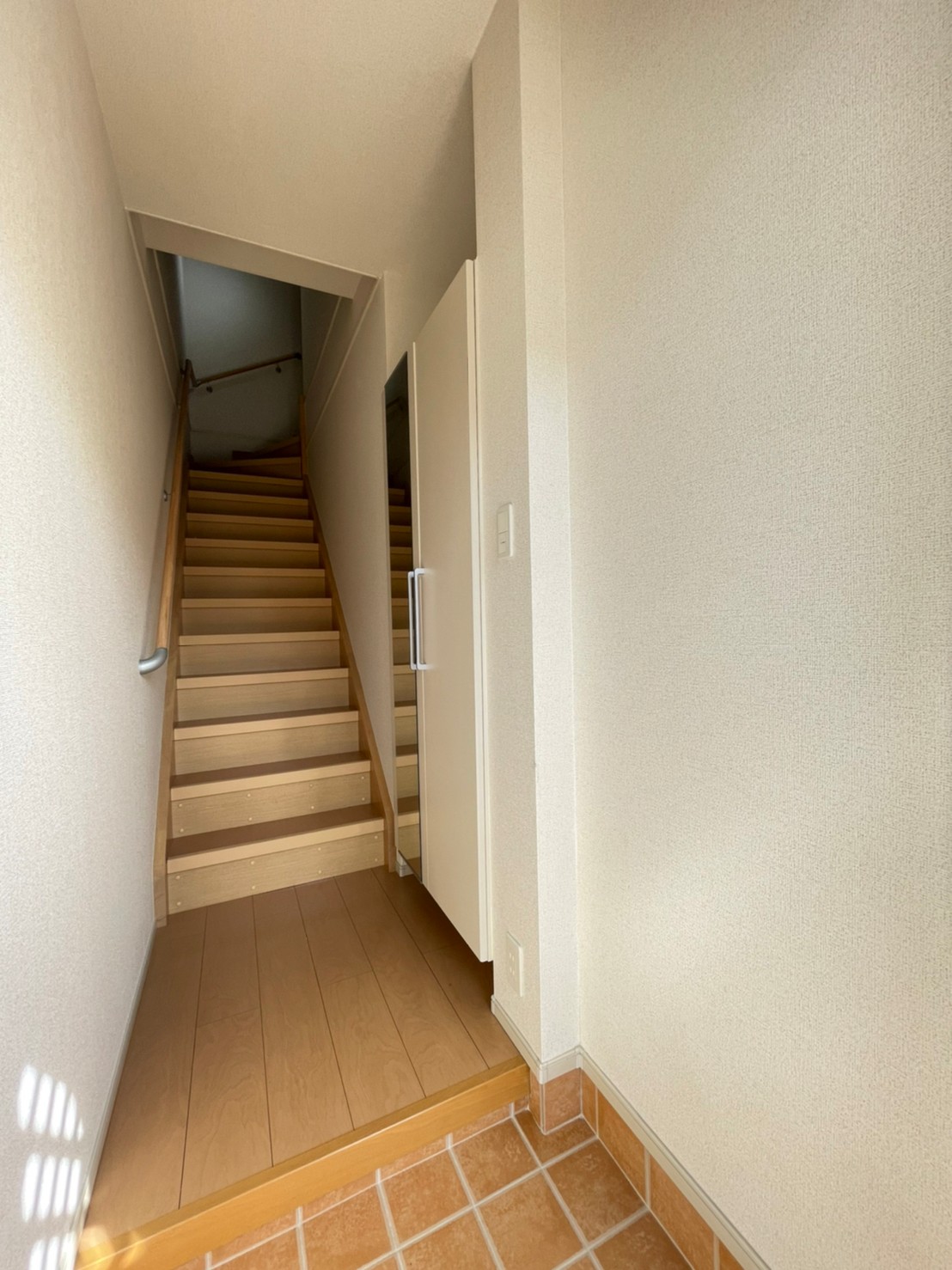 玄関　同建物別号室