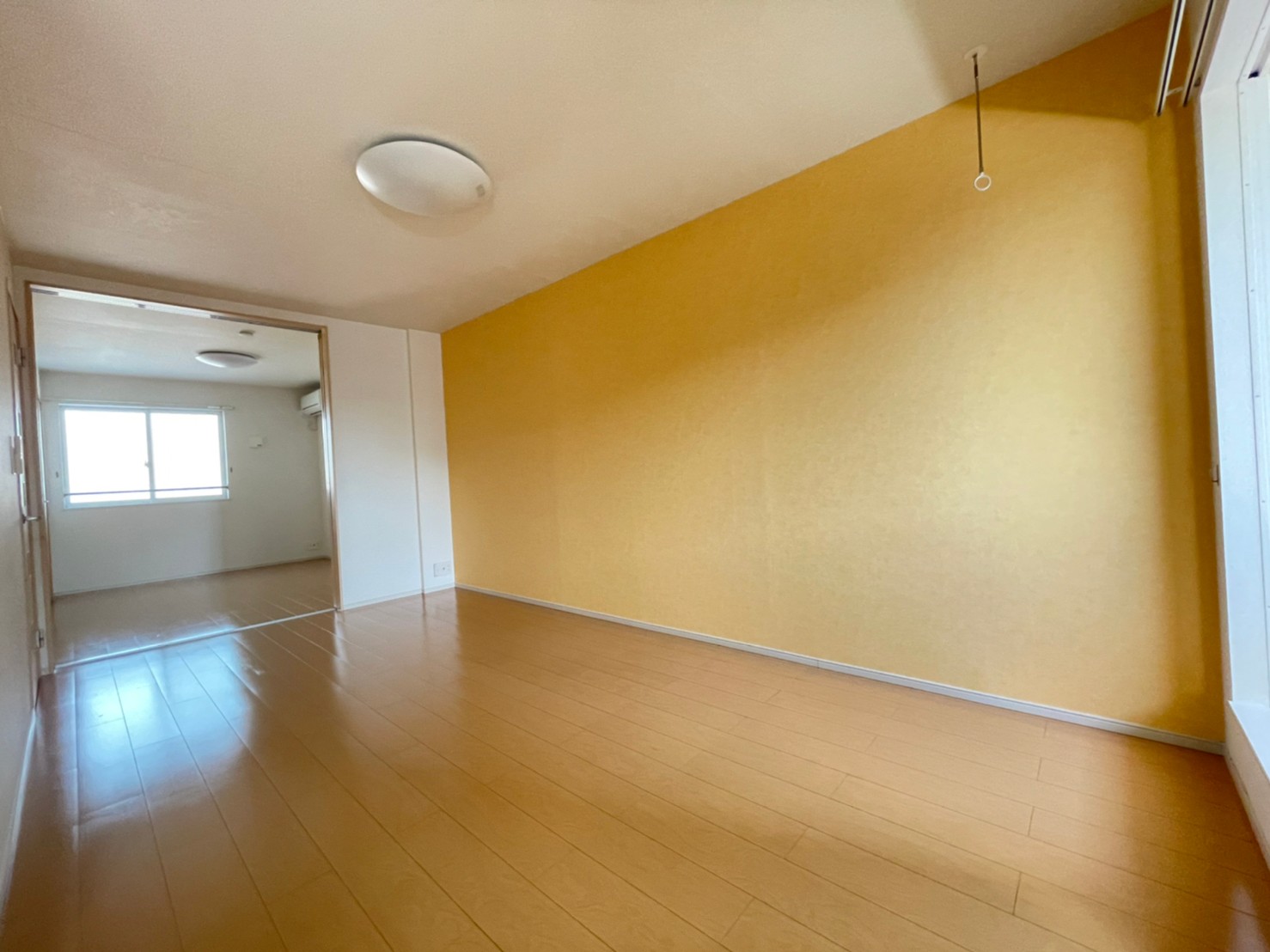 居室・リビング　同建物別号室