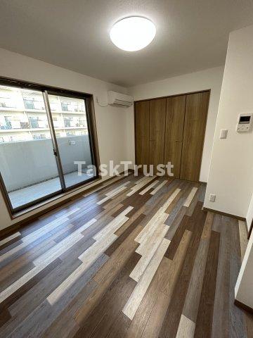 居室・リビング　※反転タイプになります