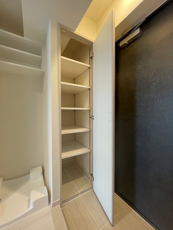 玄関　（別タイプ参考写真）ハイズ田端　北区田端新町1