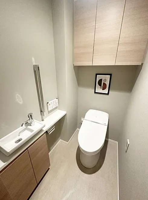 トイレ　★温水洗浄便座★