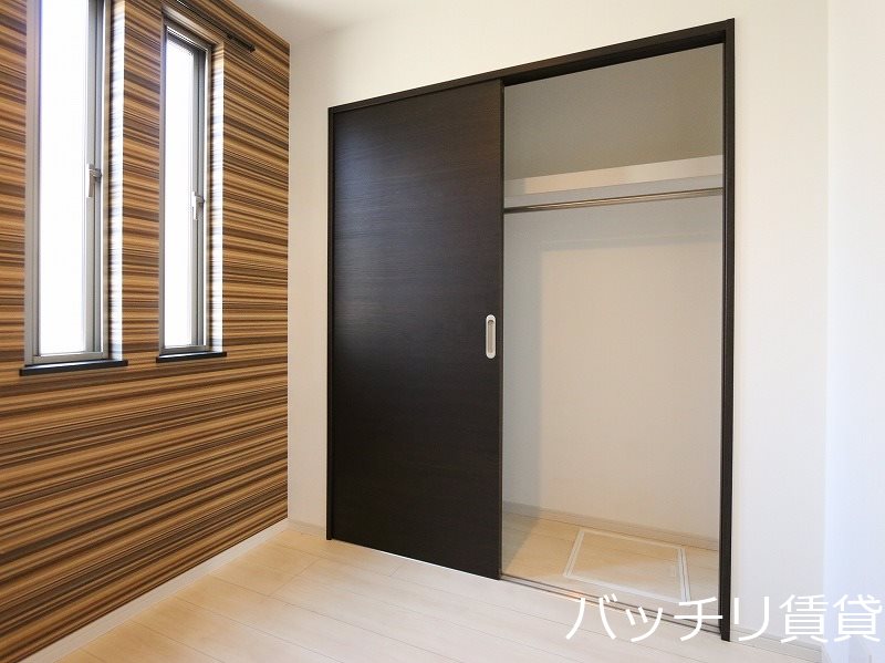 収納　画像は同型イメージの為、現況を優先いたします。画像は同型イメ