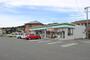 コンビニ　ファミリーマート豊川平尾店（コンビニ）まで436m