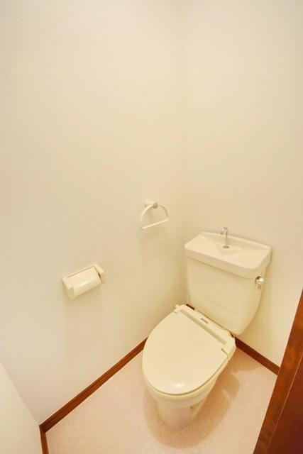 トイレ　★お部屋探しは株式会社タウンハウジング東京まで★