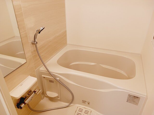 バス・シャワールーム　きれいなお風呂です