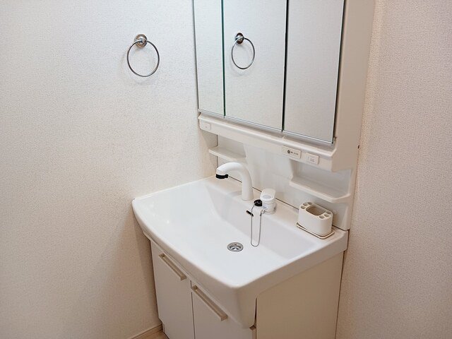 洗面設備　使いやすい洗面所です