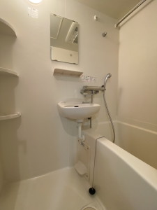 バス・シャワールーム　※別部屋の参考写真です。