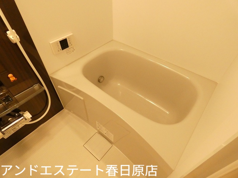 バス・シャワールーム　同型タイプの写真です