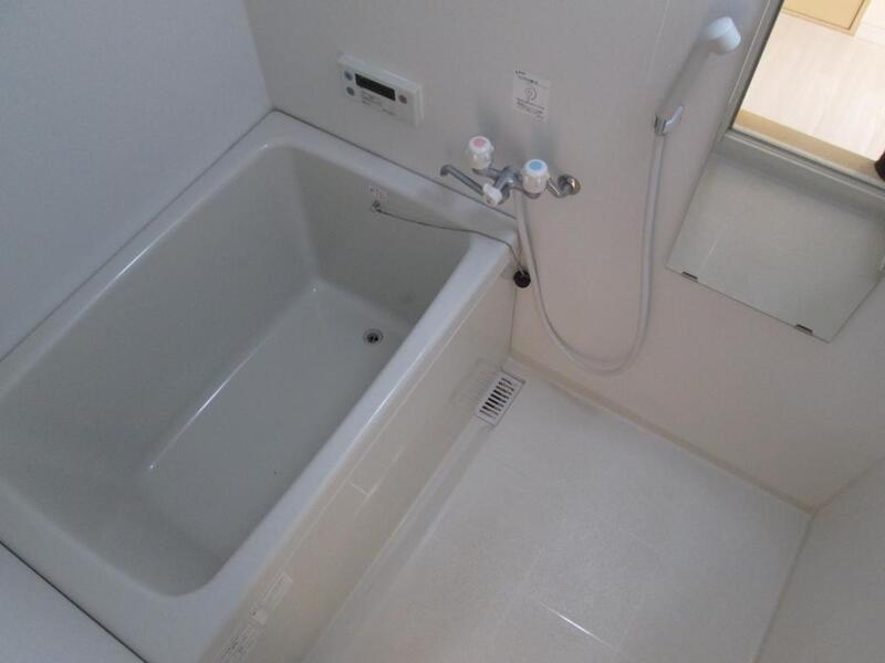 バス・シャワールーム　一日の疲れを取ってください。