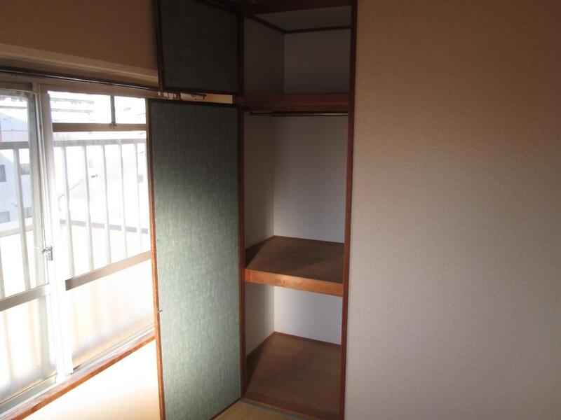 収納　お布団も収納出来ますね。