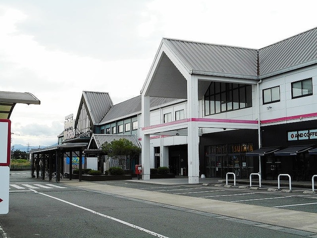 ショッピングセンター　さくらの森（ショッピングセンター）まで300m