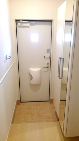 玄関　ゆったりとした玄関です