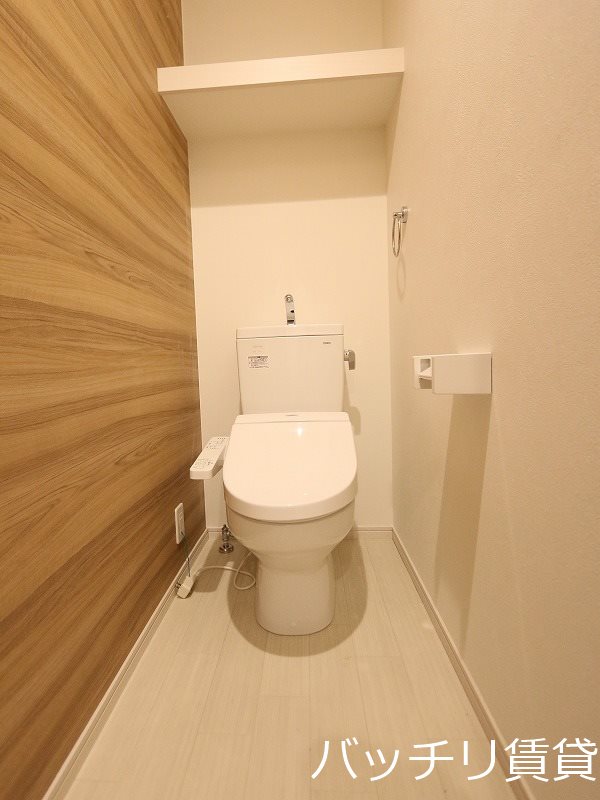 トイレ　画像は同型イメージの為、現況を優先いたします。