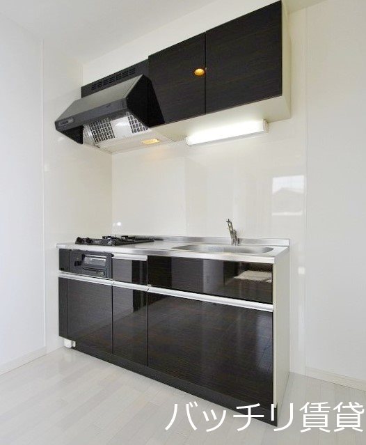 キッチン　画像は同型イメージの為、現況を優先いたします。