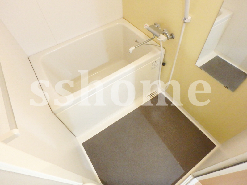 バス・シャワールーム　清潔感のある浴室☆