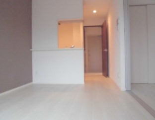 居室・リビング　☆明るい居間☆