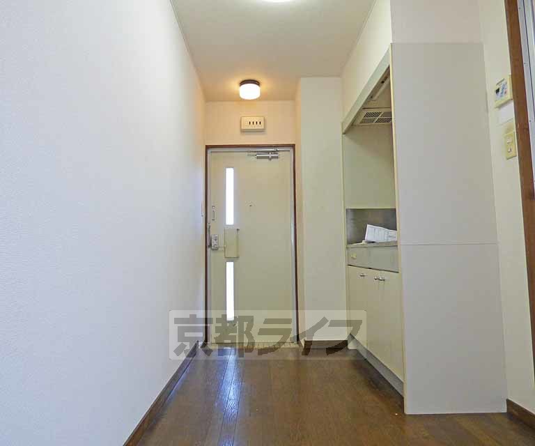 玄関　玄関です。