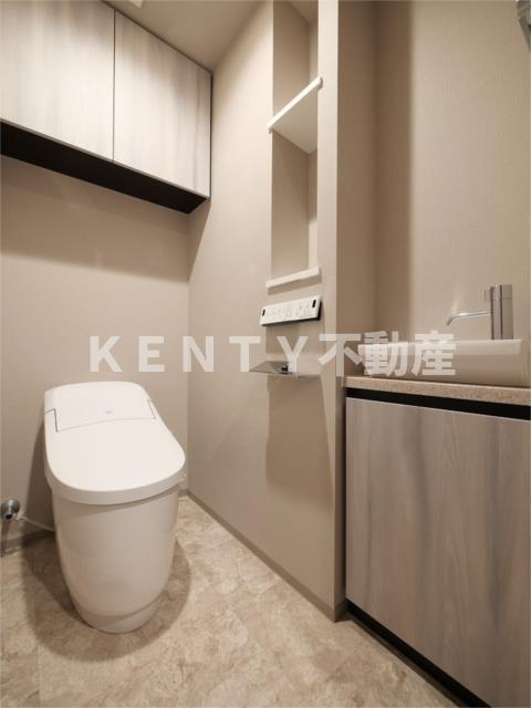 トイレ　コンパクトで使いやすいトイレです