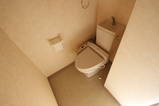 トイレ　※別室の写真を使用しております※