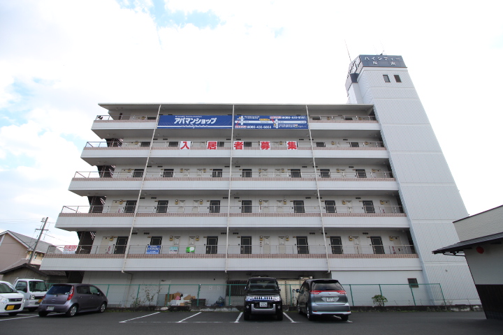 建物外観　エレベーター付きマンションです！