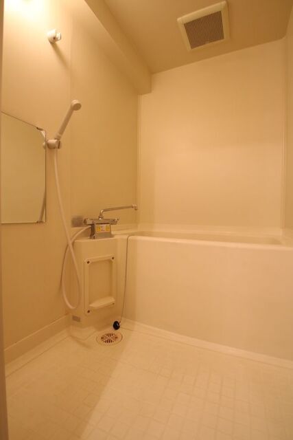 バス・シャワールーム　別室の参考写真です。※現況優先