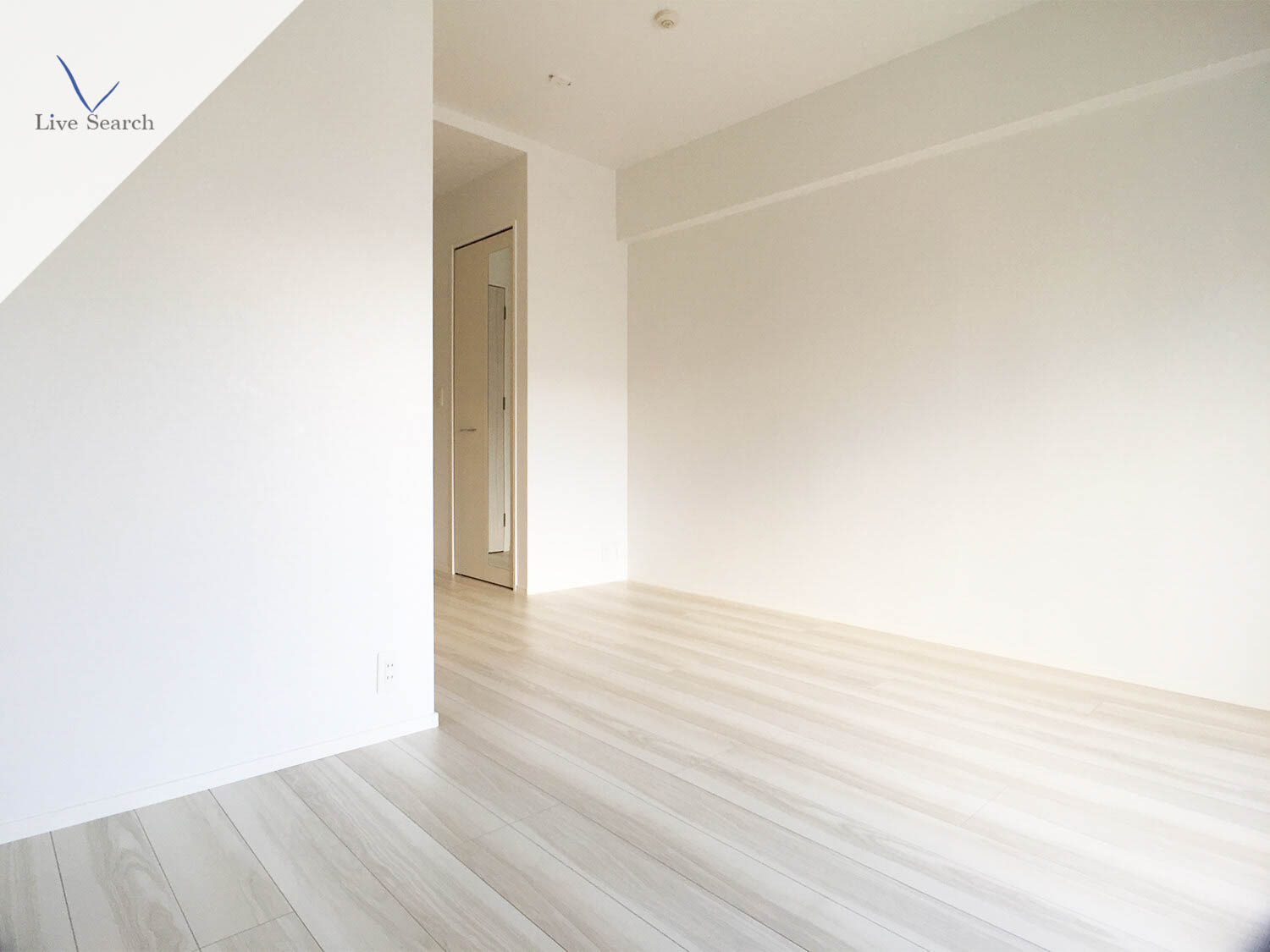 居室・リビング　こちらのリビングで趣味の時間をお楽しみください