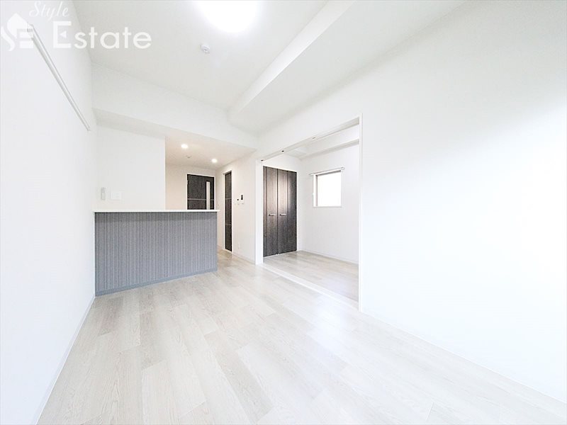 居室・リビング　同仕様内装