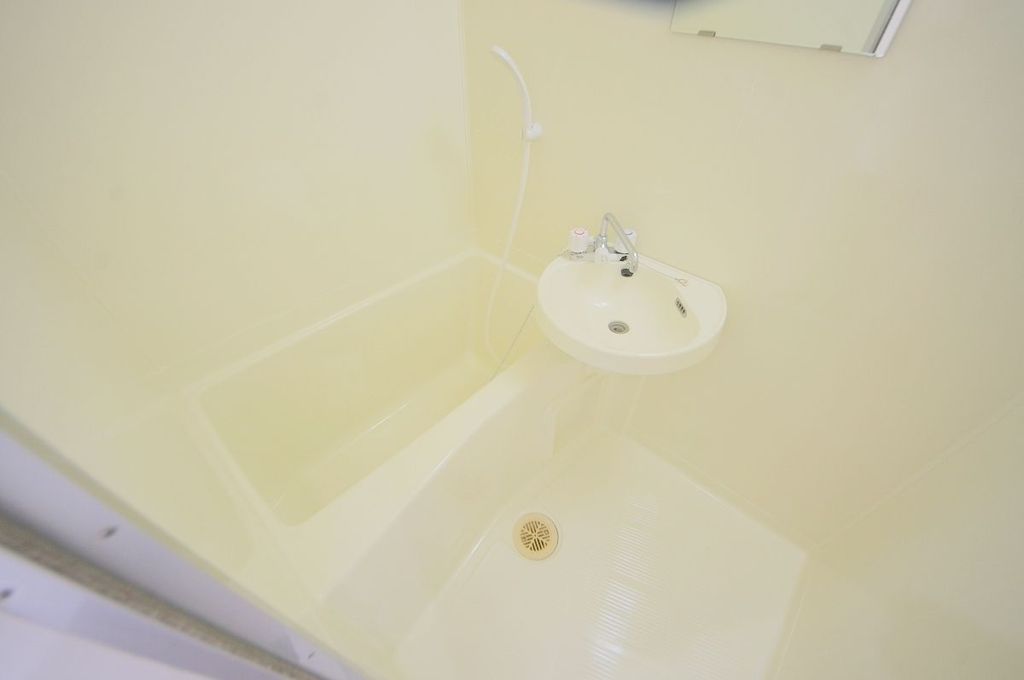バス・シャワールーム　バス