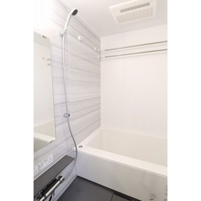 バス・シャワールーム　ラティエラ板橋　板橋区板橋1