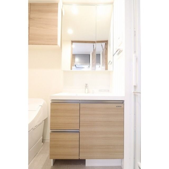 洗面設備　ラティエラ板橋　板橋区板橋1