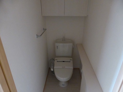 トイレ　同物件別部屋201