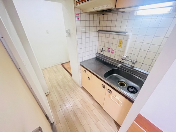 キッチン　※別の部屋の写真です