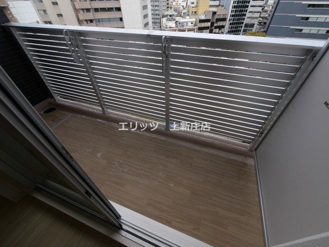 バルコニー　バルコニー