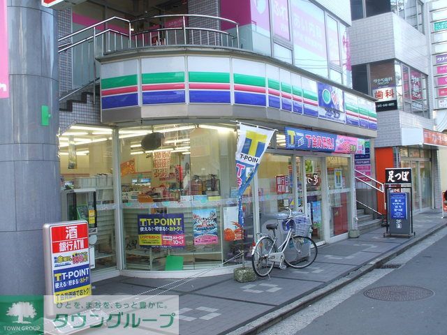 コンビニ　スリーエフ上大岡店（コンビニ）まで160m