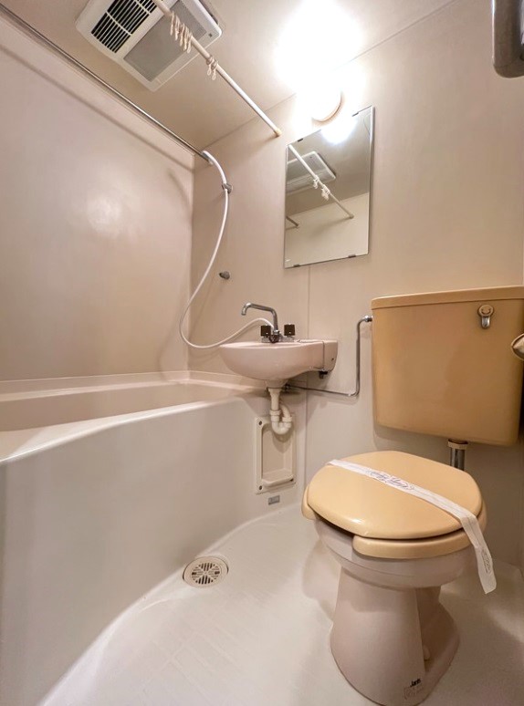 バス・シャワールーム