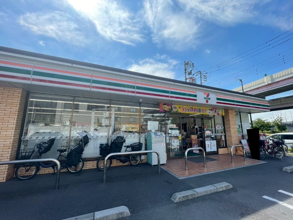 コンビニ　セブンイレブン 足立加平2丁目店（コンビニ）まで573m