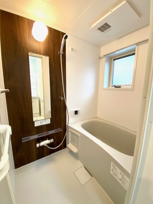 バス・シャワールーム　バスルーム