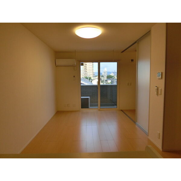 居室・リビング　リビング