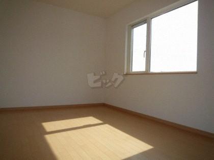 その他部屋・スペース　清潔感のある洋室です♪
