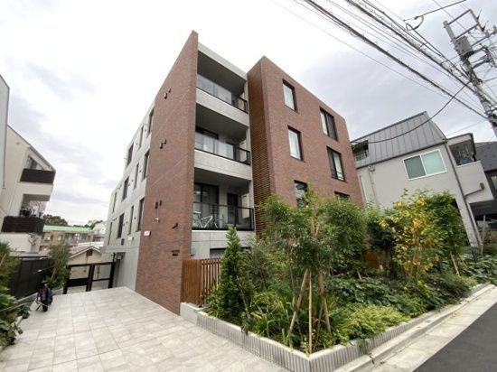 エントランス　共用部分も大変綺麗★