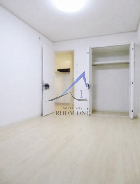 居室・リビング　洋室のお部屋です。