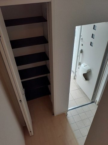 玄関　シンプルで使いやすい玄関です