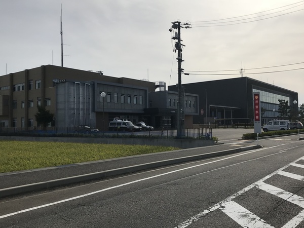 警察署・交番　燕警察署（警察署・交番）まで5869m