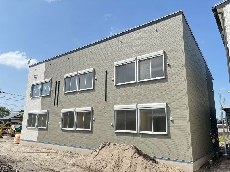 建物外観　※建築中