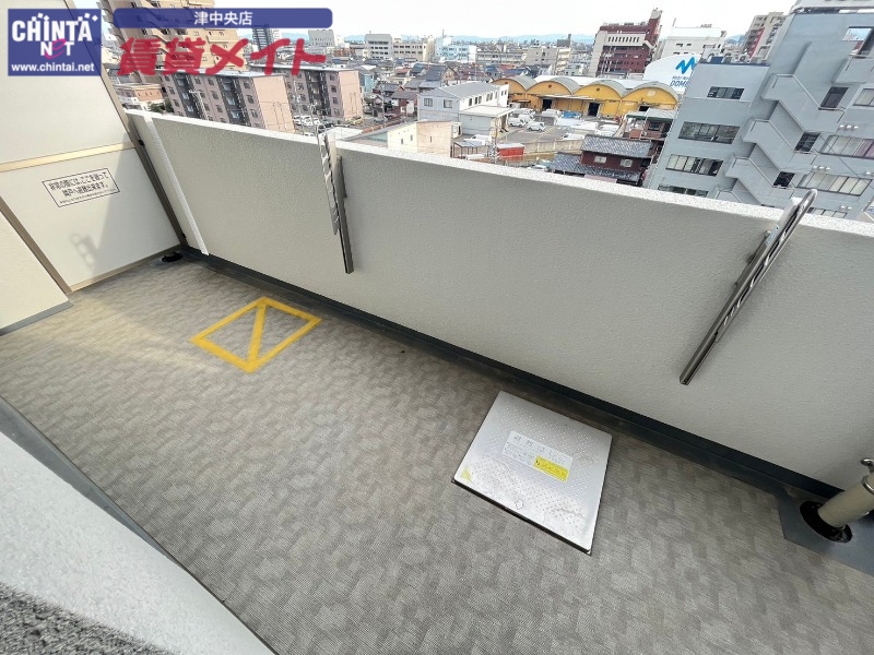 バルコニー　同型参考写真