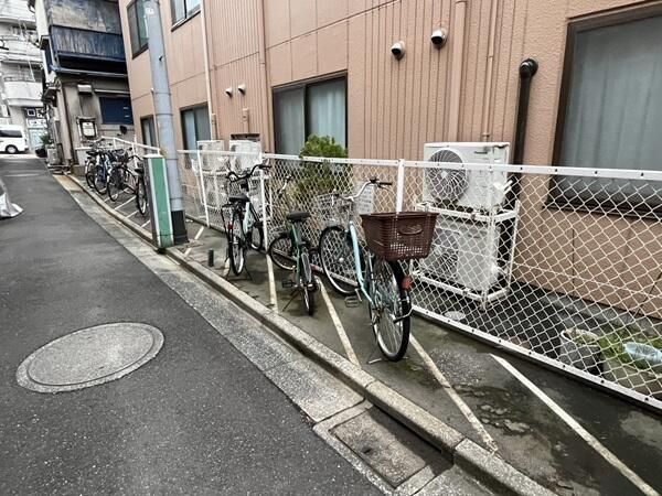 駐車場　駐輪場