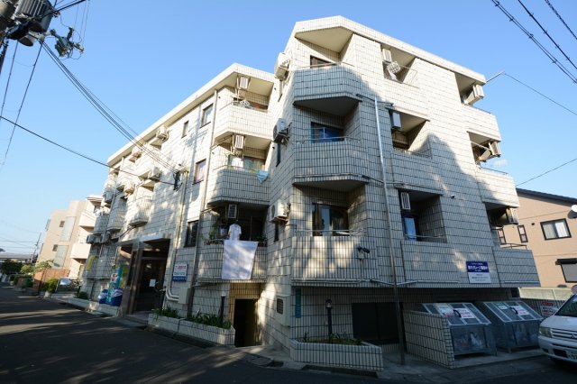 建物外観　安心のオートロック付きです♪