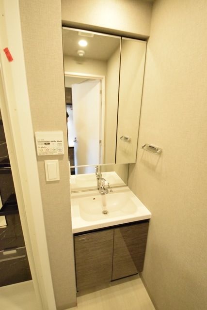 洗面設備　同建物・同間取りの別のお部屋のイメージです。